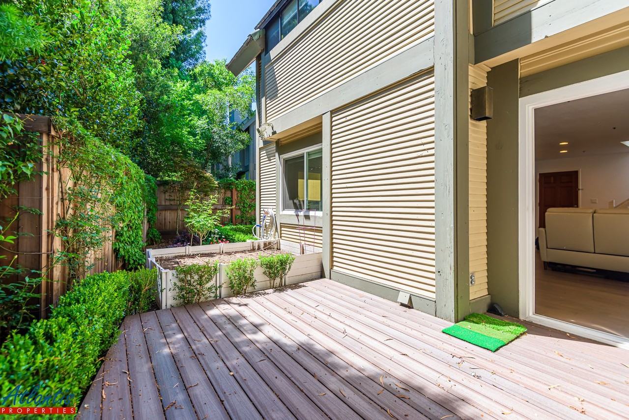 1339 Alma St - Photo 6 of 21