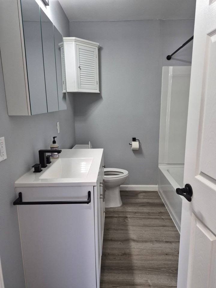 312 S Rose Hill Rd - Photo 5 of 15