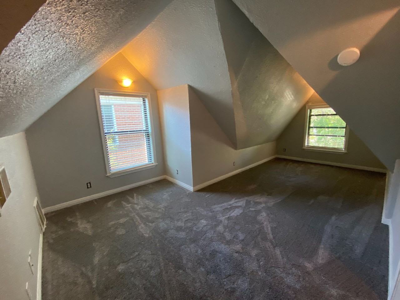2830 San Gabriel Street - Photo 2 of 50