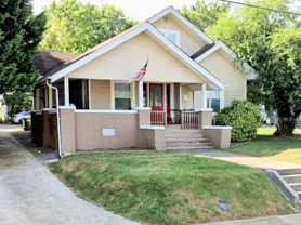 858A Highland Ave Ne - Photo 1 of 1