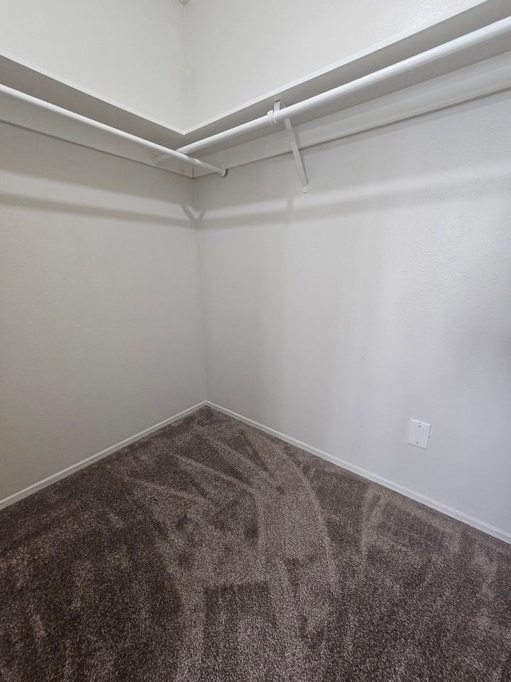 1135 W I St #26 - Photo 3 of 3