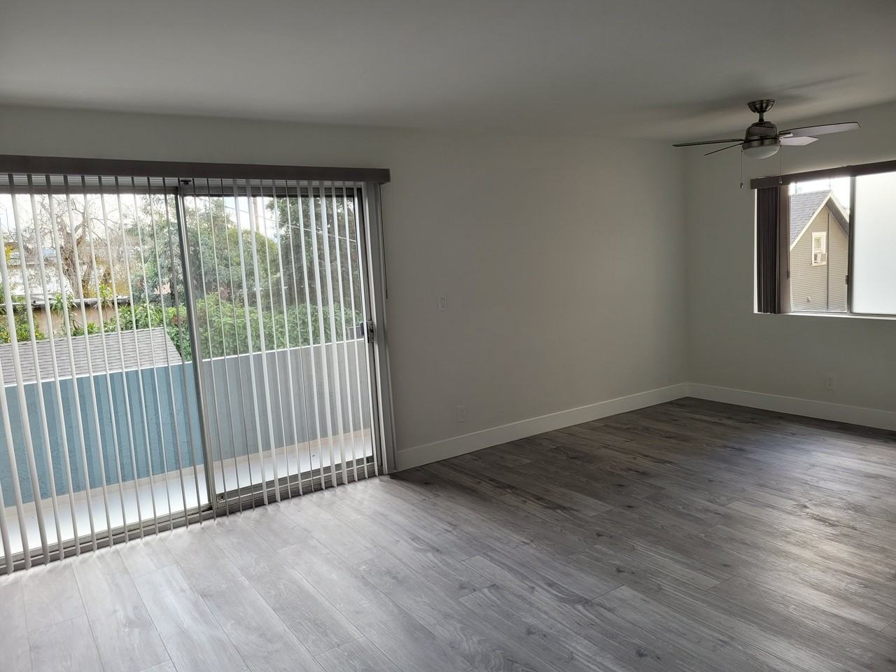 1410 Venice Blvd #7 - Photo 5 of 13