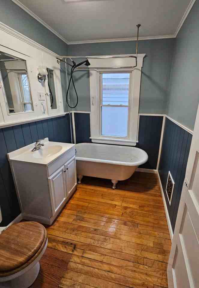 107 Melrose Ave #2 - Photo 3 of 9