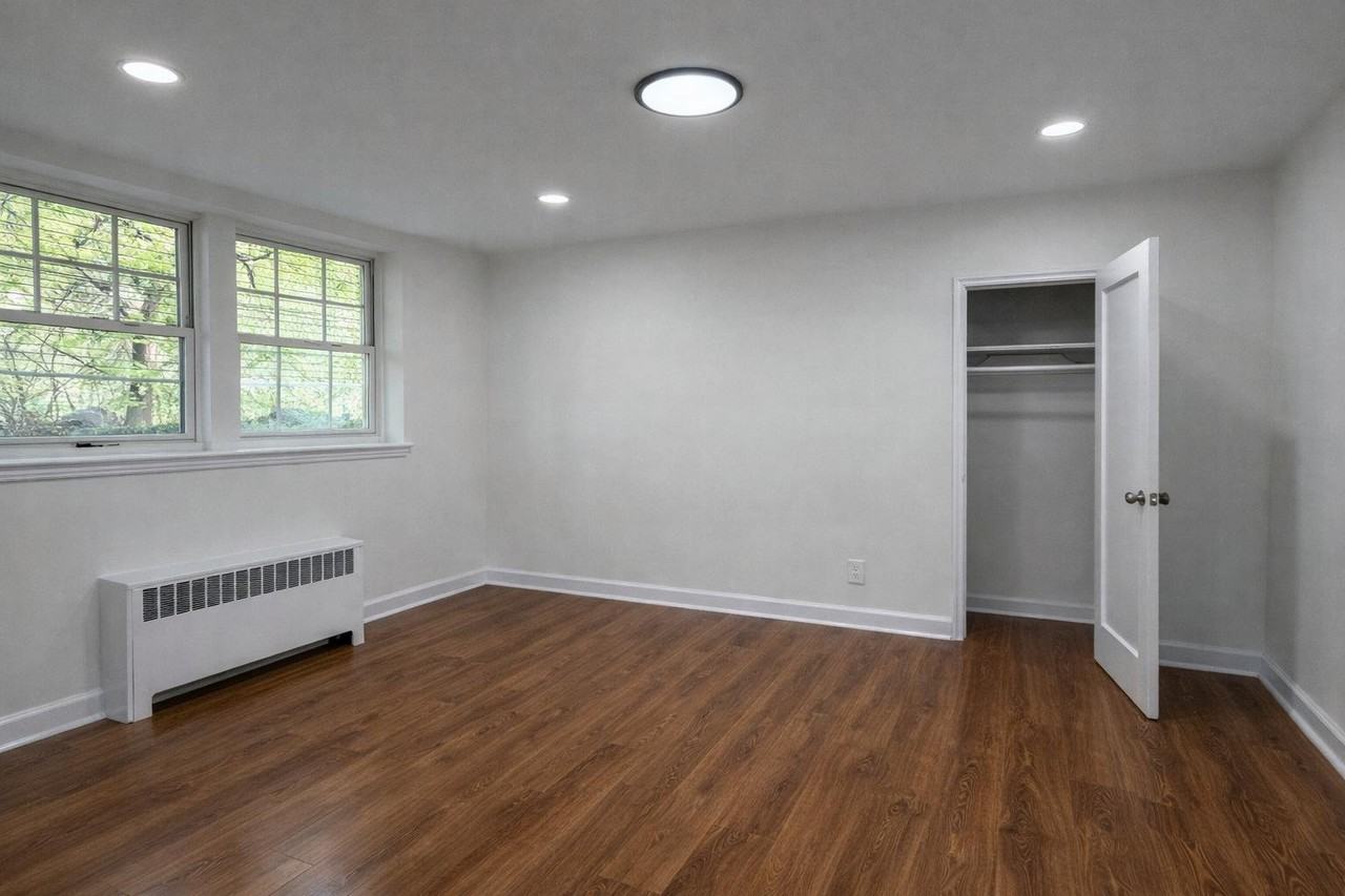 220 N.Arlighton #DB - Photo 5 of 8