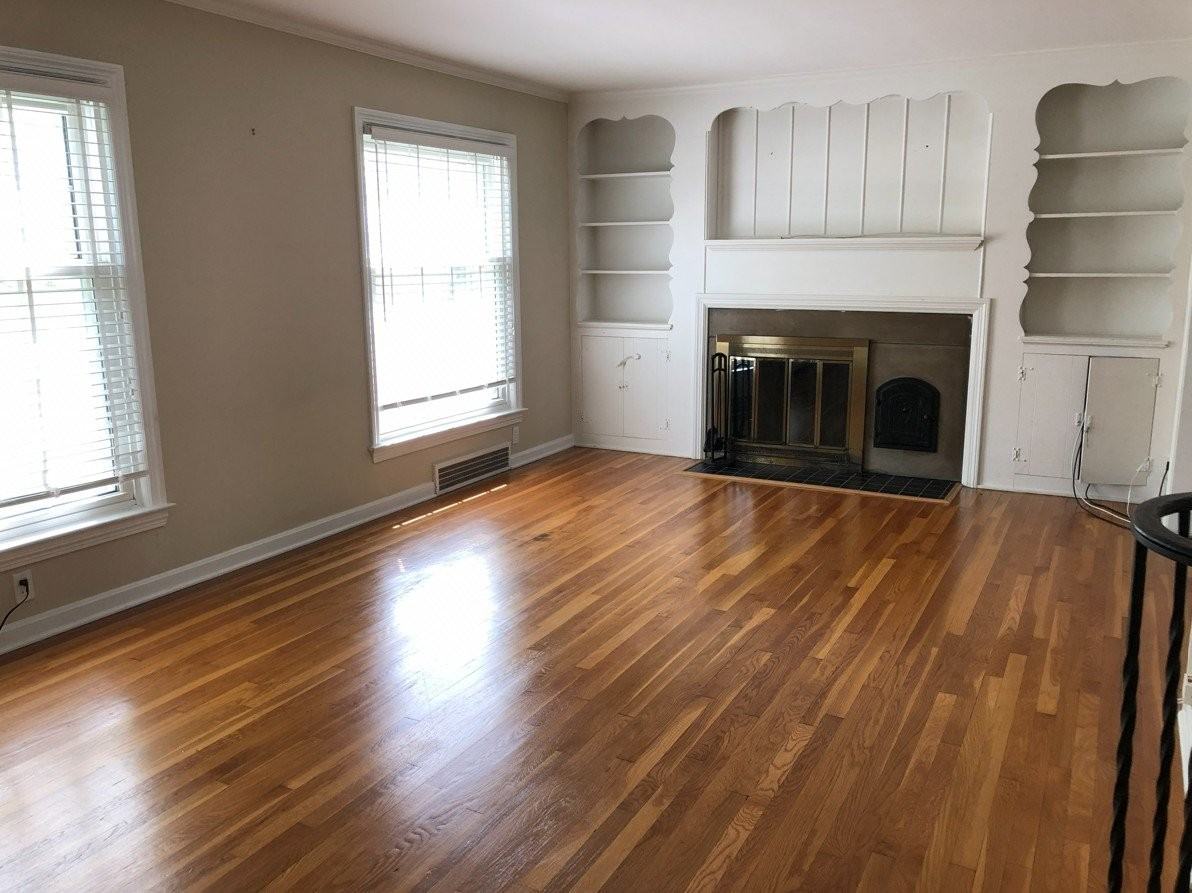 4185 Silsby Rd - Photo 3 of 8