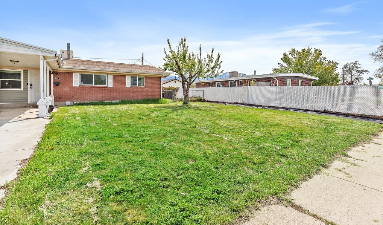 6007 Southwest - Photo 3 of 33