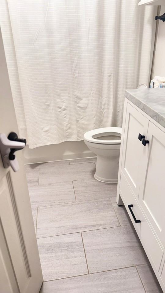 7011 Cottonwood Cir - Photo 2 of 20