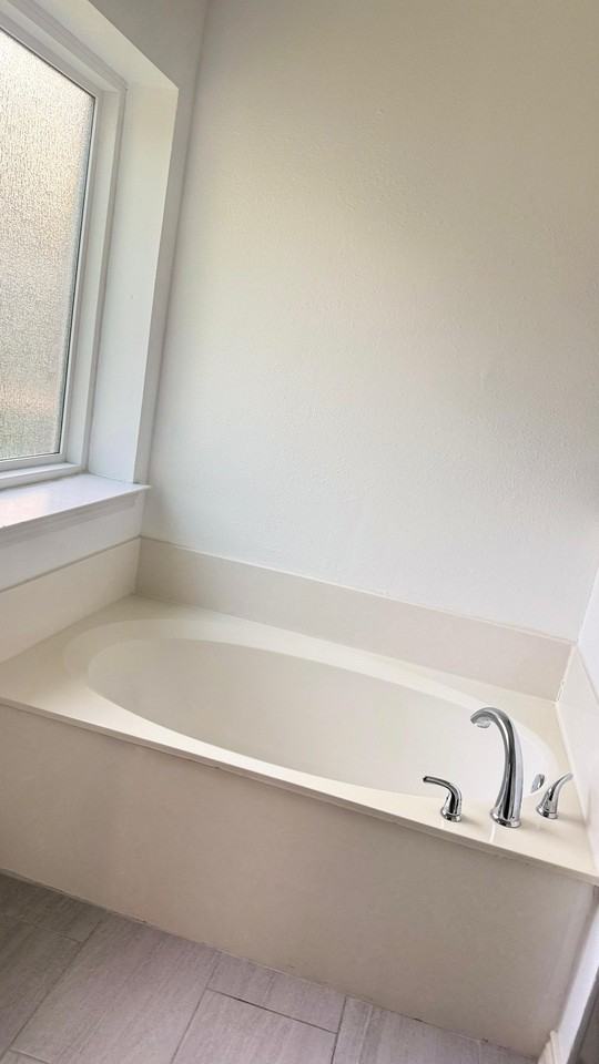 7011 Cottonwood Cir - Photo 6 of 20