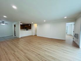 bag373 - Photo 1 of 1