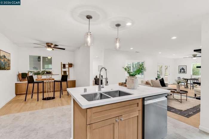 1866 Elkwood Dr - Photo 6 of 20