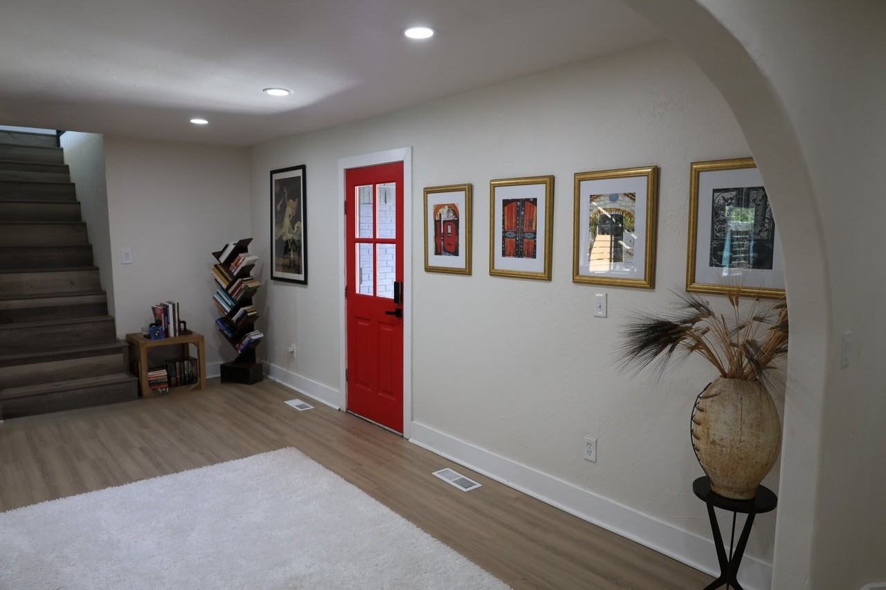 8413 Tiffany Dr - Photo 6 of 20