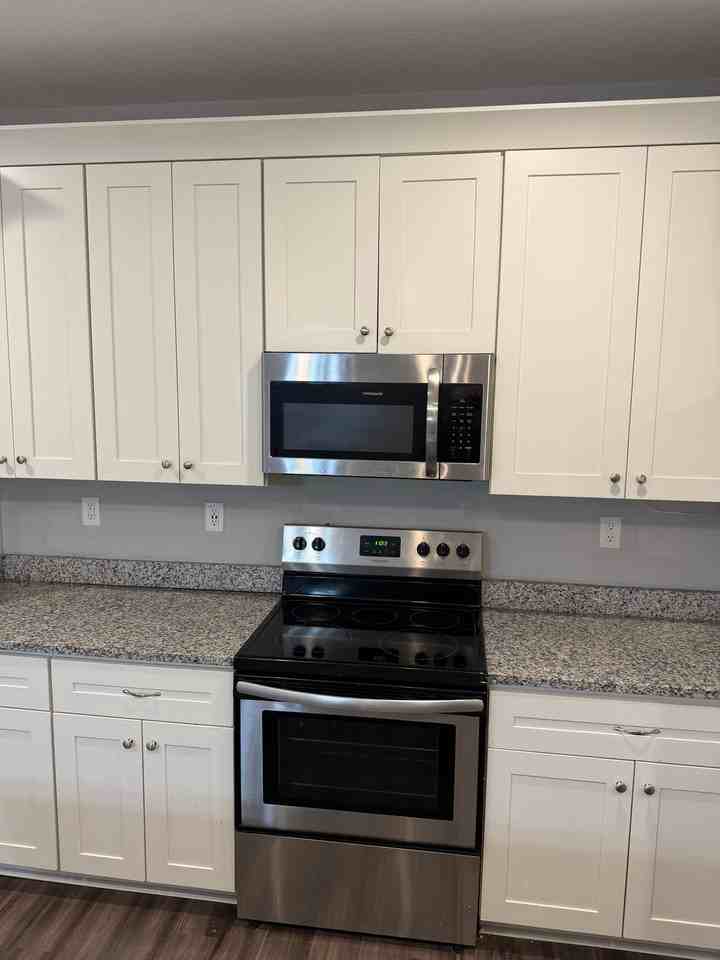 516 Shenandoah St - Photo 3 of 12