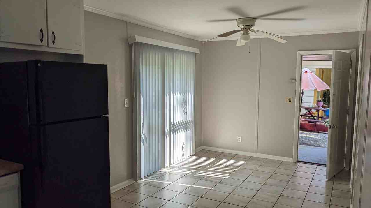 2679 Sherlock Dr - Photo 4 of 11