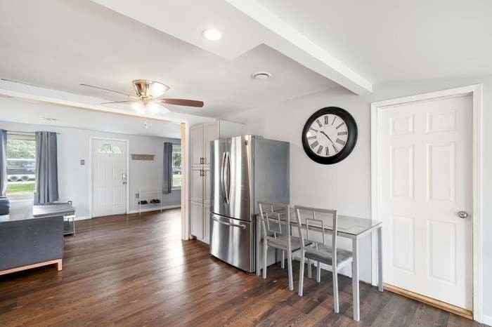 2303 Sweetbriar St - Photo 5 of 13