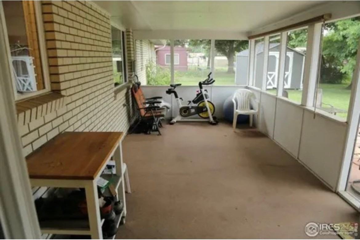 1915 Collyer St - Photo 7 of 12