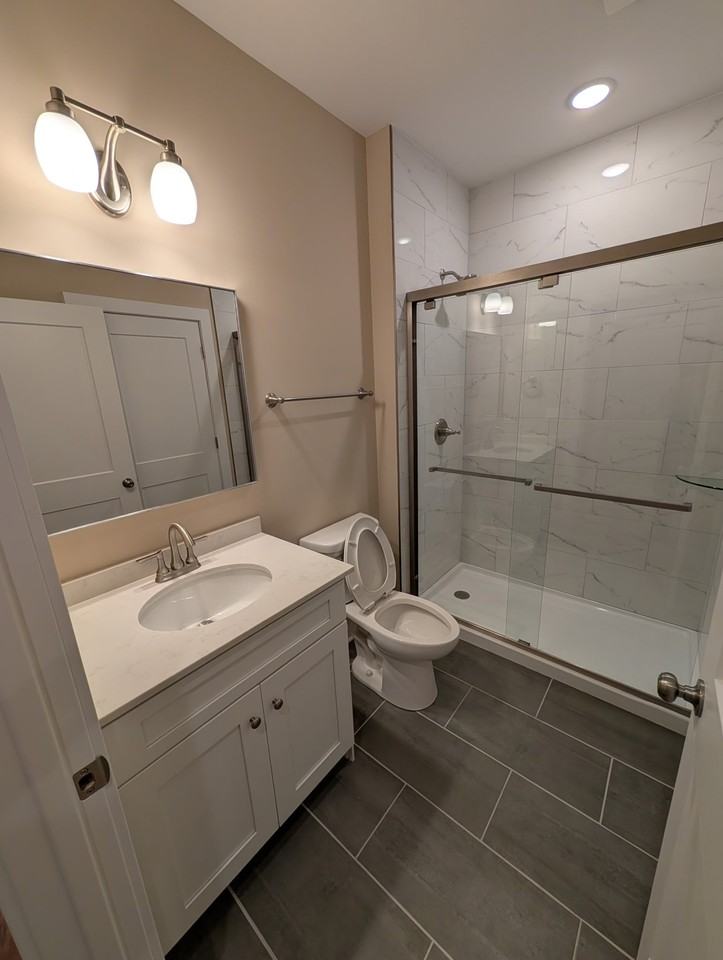 1534 E 66th Pl #1W - Photo 7 of 9