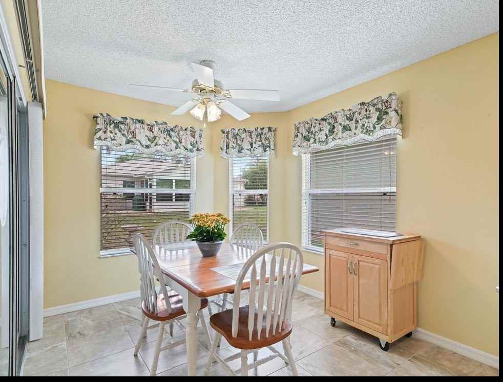 32937 Enchanted Oaks Ln - Photo 5 of 19