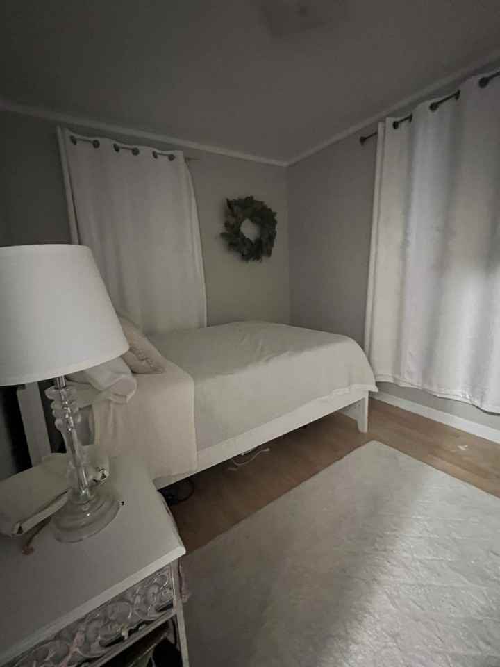 5726 Lincoln Ave - Photo 4 of 12