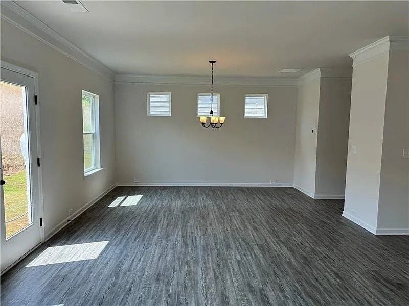 35 Roberson Dr Ne - Photo 3 of 9