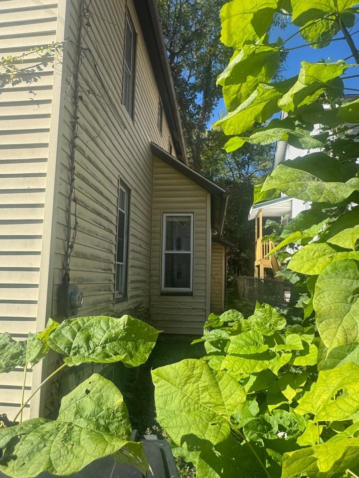 360 Turner St - Photo 3 of 17