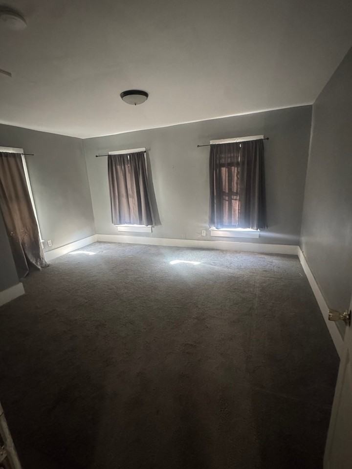 360 Turner St - Photo 6 of 17