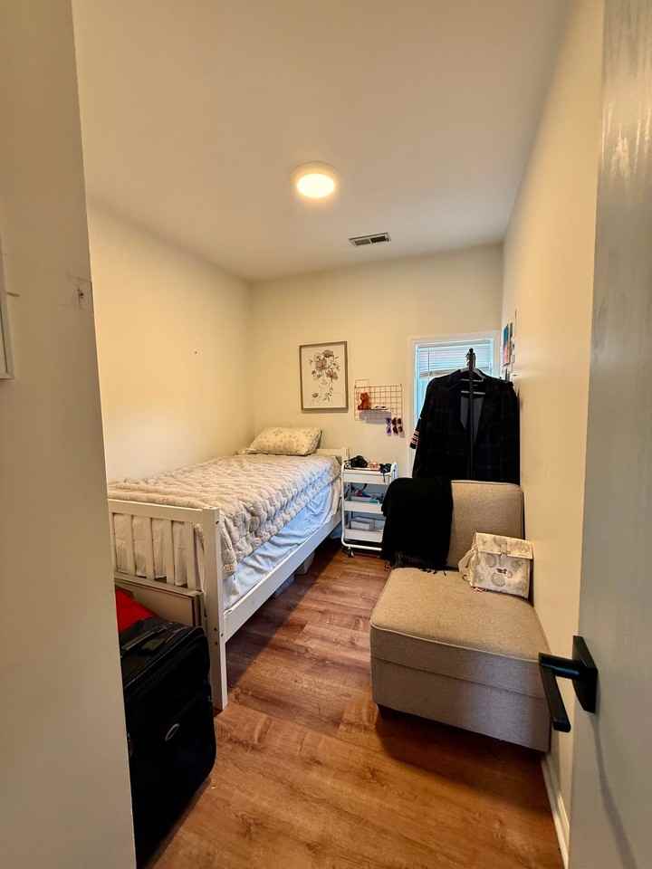 2958 S Throop St #2 - Photo 5 of 15