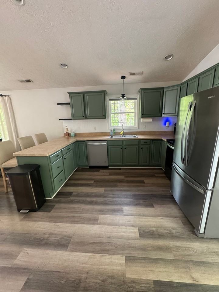 4647 Ferncliff Dr - Photo 6 of 20