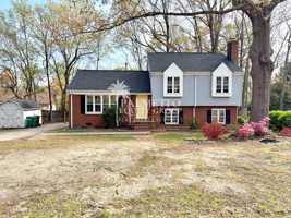 featured image of 2210 Waynick St