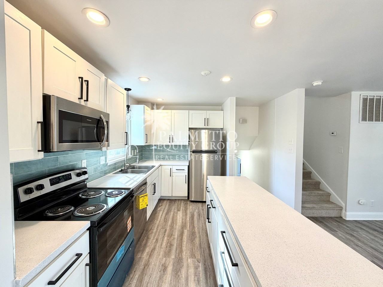 2210 Waynick St - Photo 6 of 18