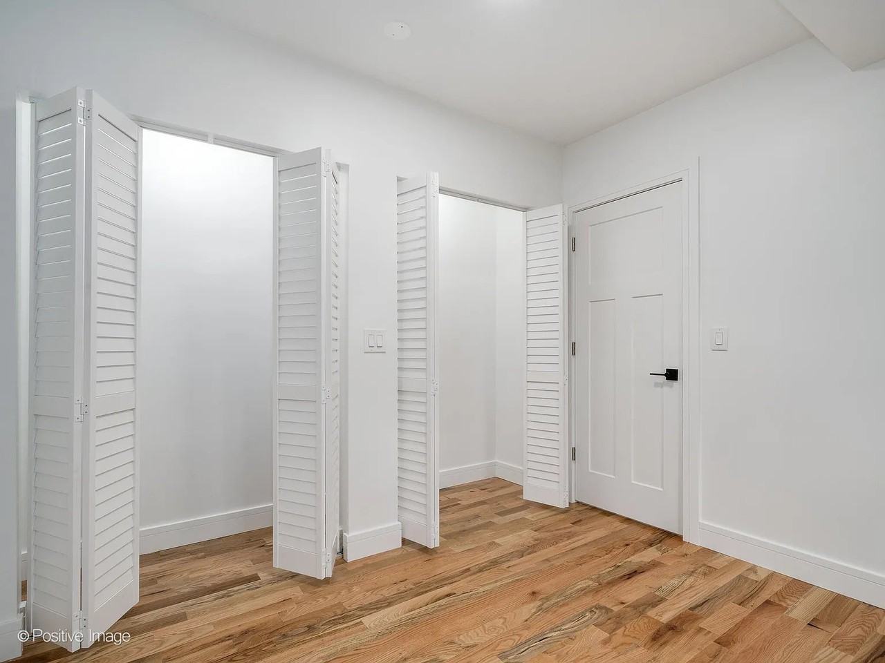 3016 W 40th St #1REAR - Photo 5 of 13