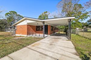 featured image of 1951 W 19th St