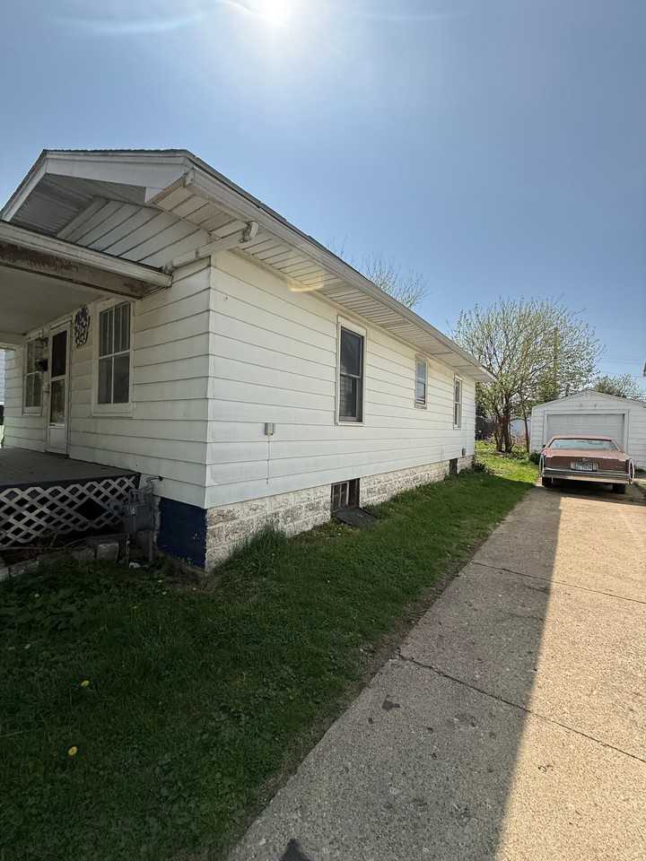 1455 E Whitmer St - Photo 6 of 20