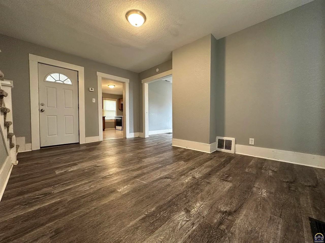 3839 Sw Sena Dr - Photo 3 of 17