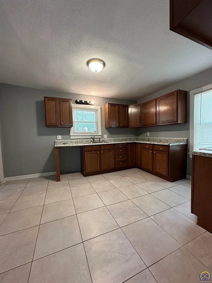 3839 Sw Sena Dr - Photo 6 of 17