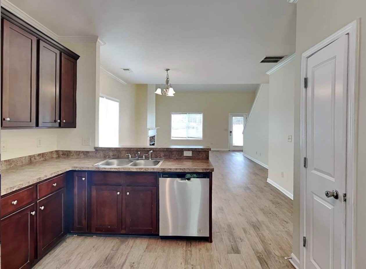 9120 Brookbend Dr - Photo 3 of 12