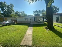 featured image of 1323 Cedar St