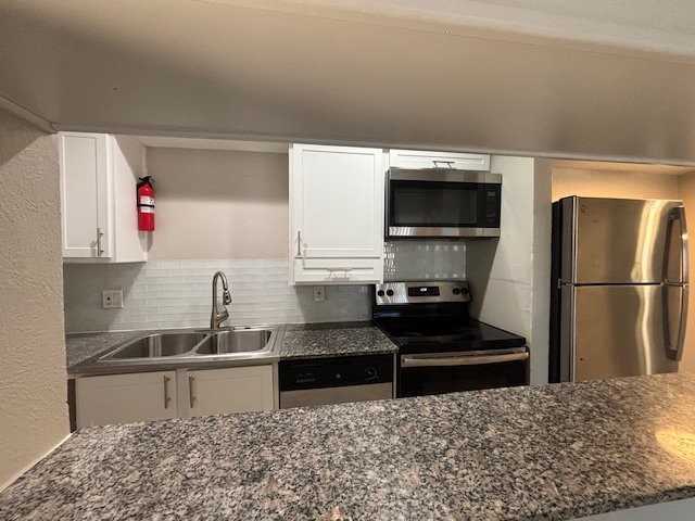 2010 Estrada Pkwy #06-209 - Photo 2 of 8