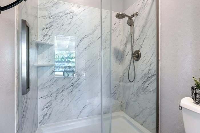 7634 N Dearing Ave - Photo 5 of 18