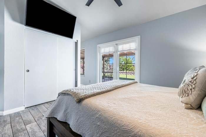 7634 N Dearing Ave - Photo 6 of 18