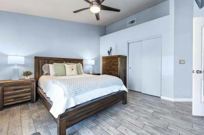 7634 N Dearing Ave - Photo 7 of 18