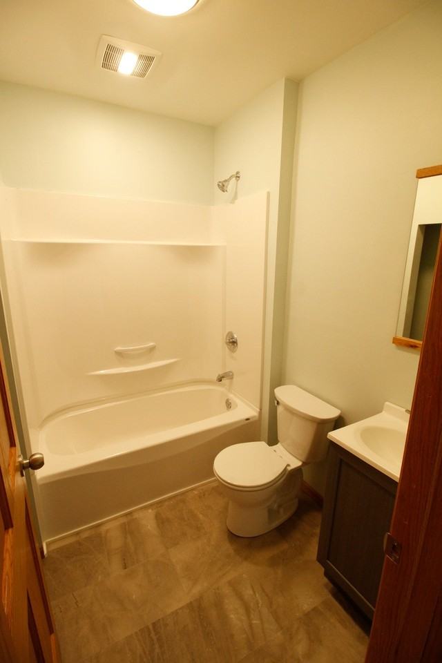 126 1st St #3 - Photo 3 of 9