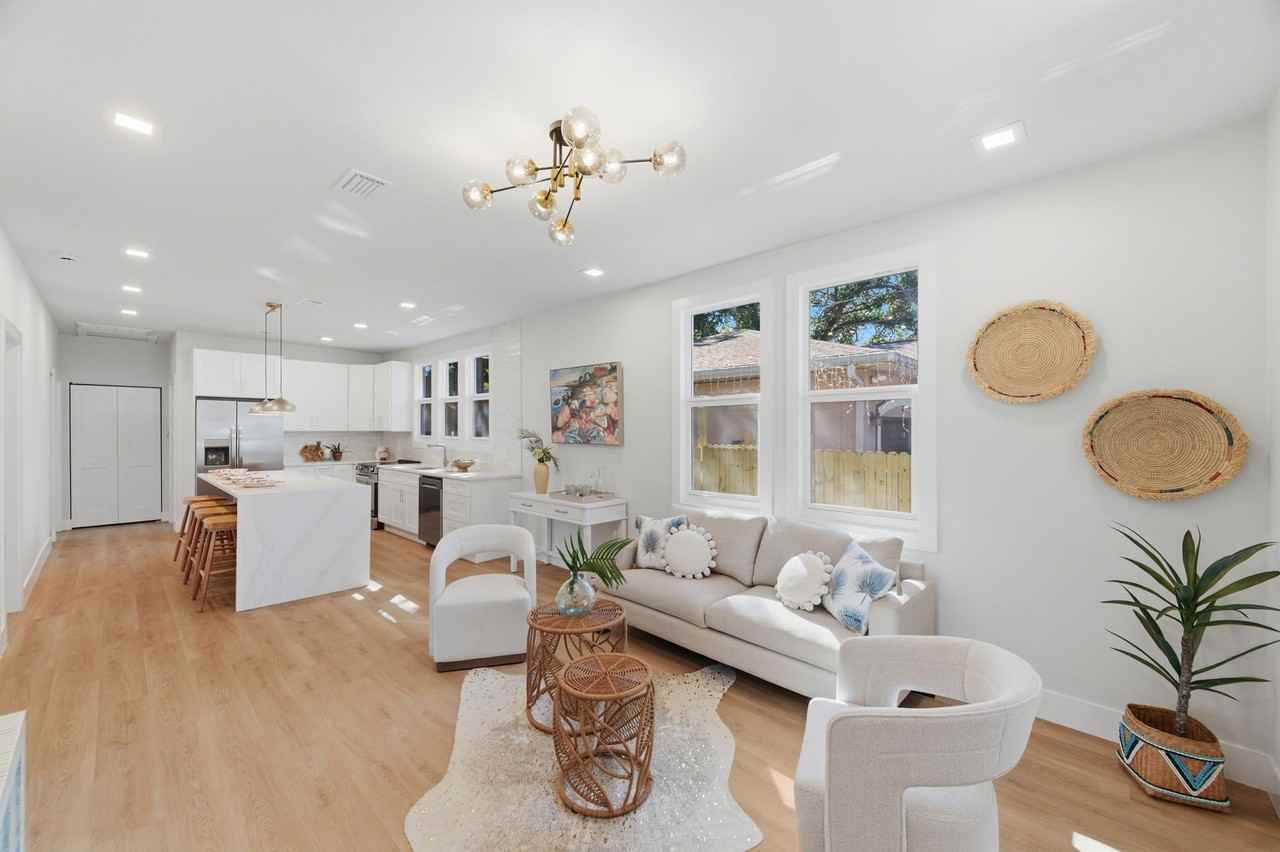 309 E Selma Ave - Photo 2 of 19