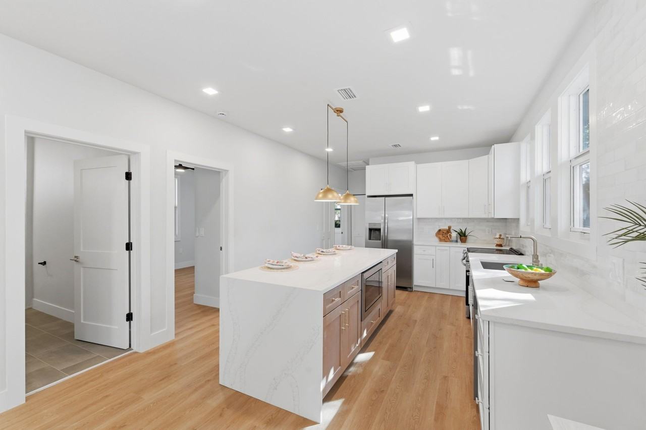 309 E Selma Ave - Photo 4 of 19