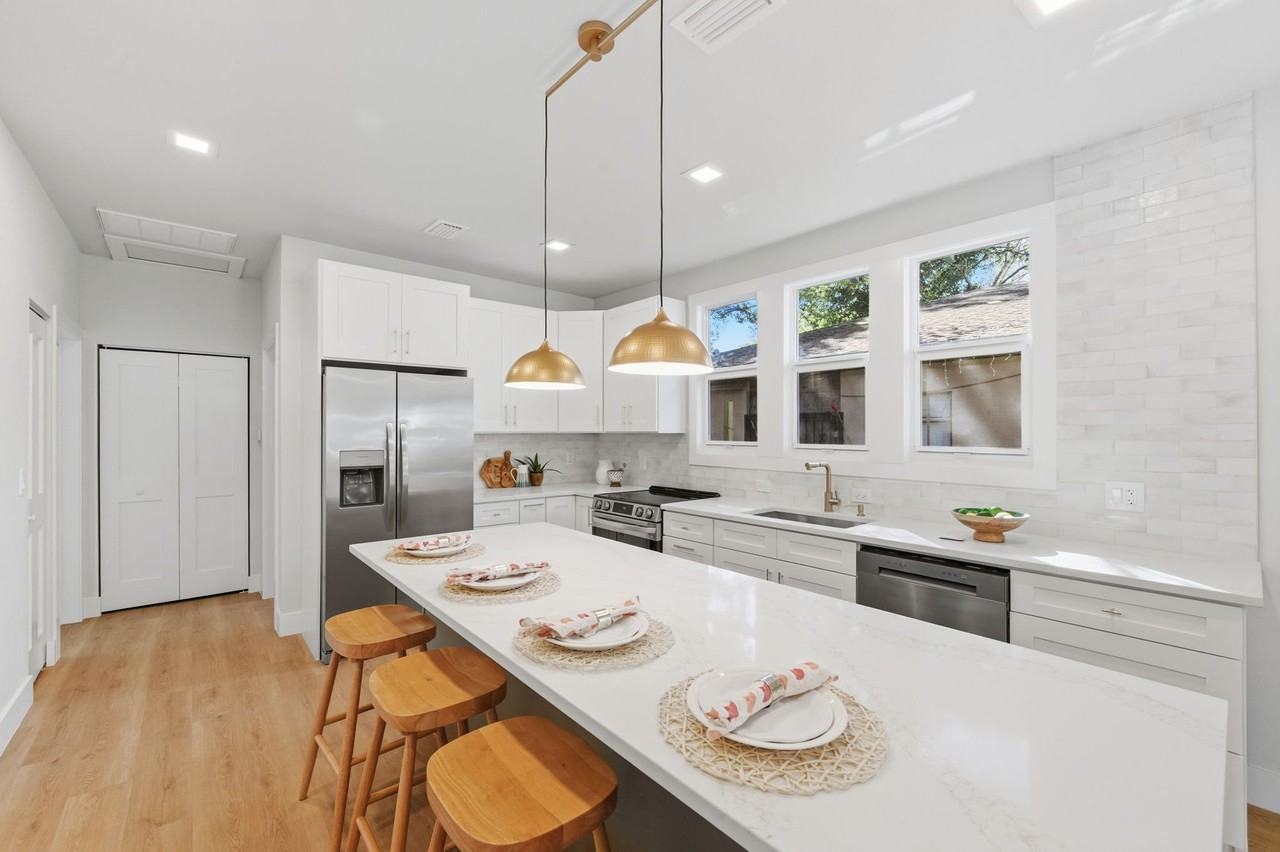 309 E Selma Ave - Photo 6 of 19