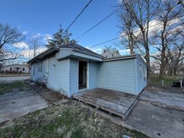 featured image of 803 E Whitmer St