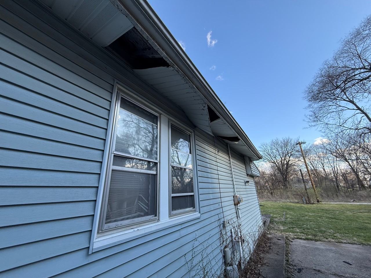 803 E Whitmer St - Photo 3 of 20