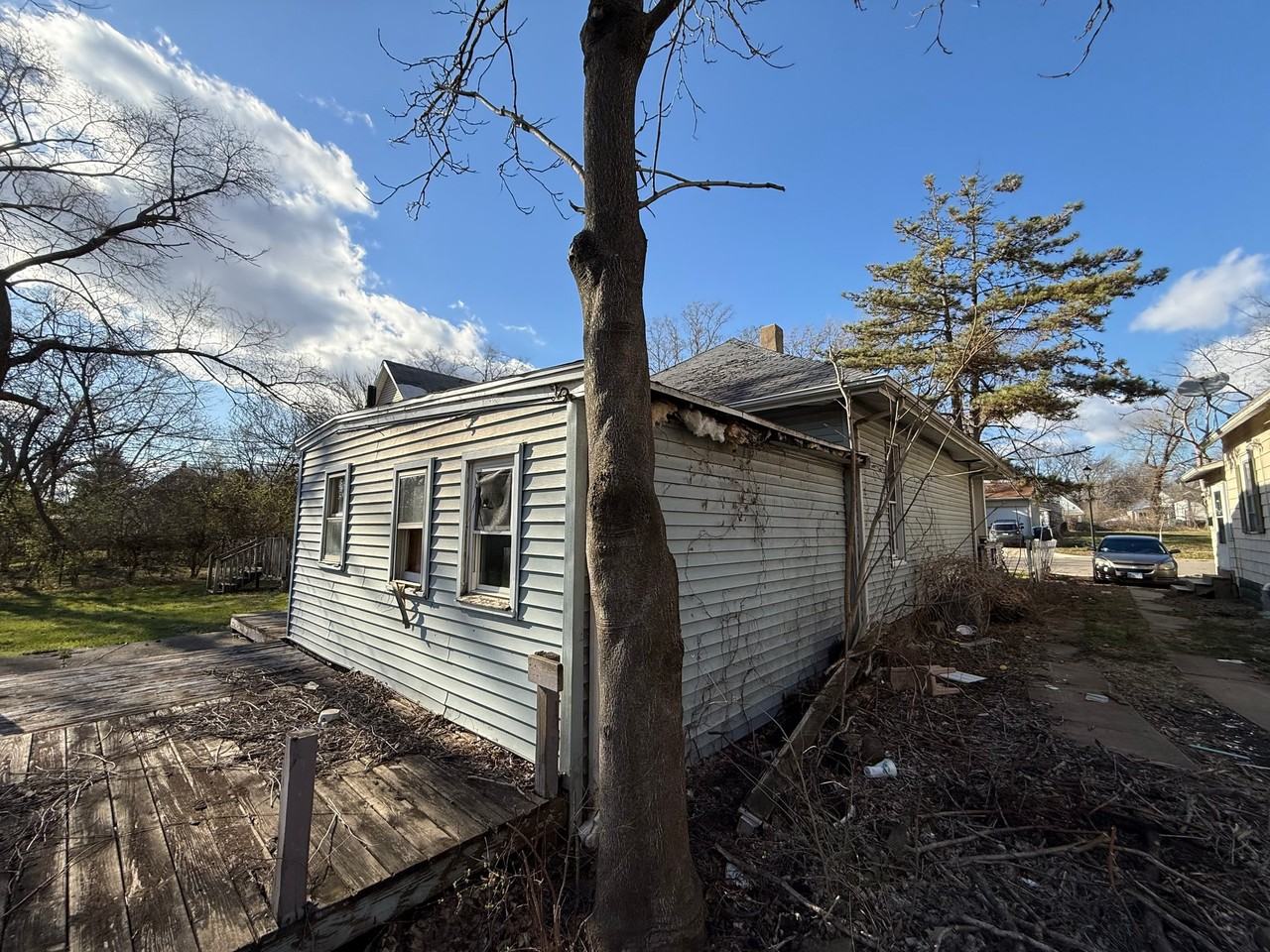 803 E Whitmer St - Photo 7 of 20