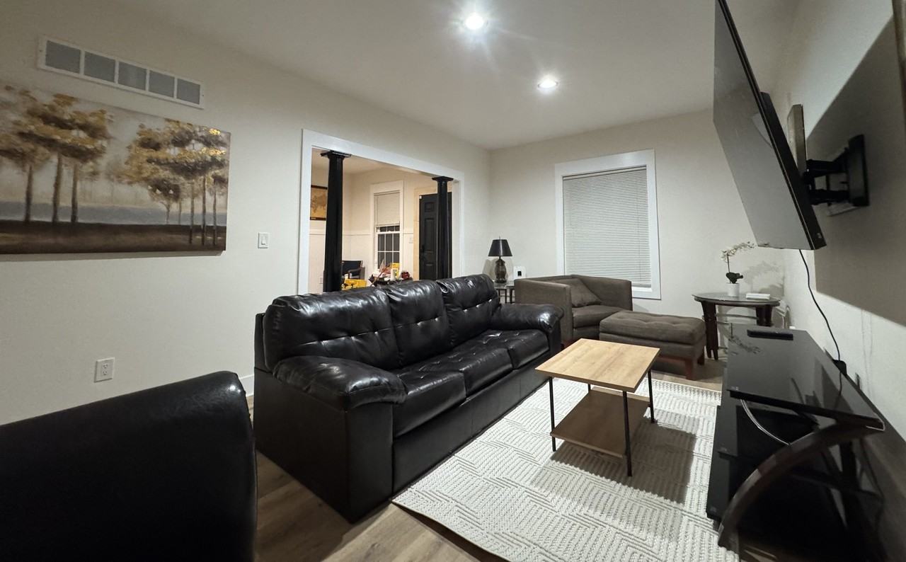 220 W Buena Vista St - Photo 2 of 18