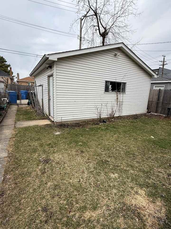 3136 N Olcott Ave - Photo 2 of 12