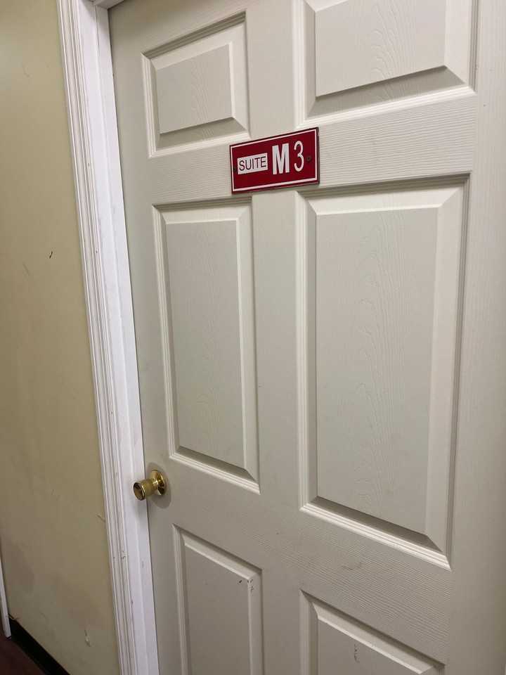 133 N Gordon St #M3 - Photo 2 of 2